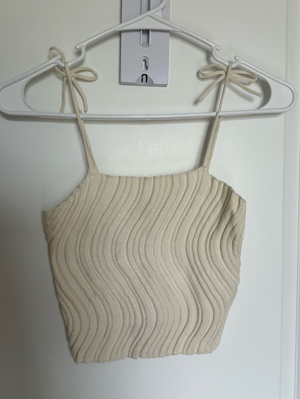 Wild Fable Cream Wave-Textured Tie-Shoulder Cropped Camisole